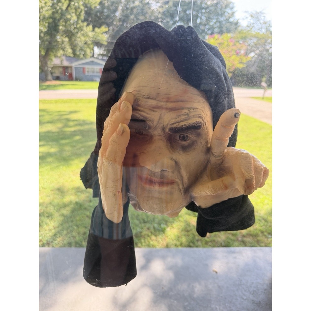 Scary Peeper Tapping Window  Animated Halloween Hooded Prowler RARE Works!